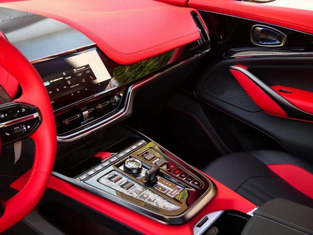Photo of 2025 Magnetic Silver Aston Martin DBX