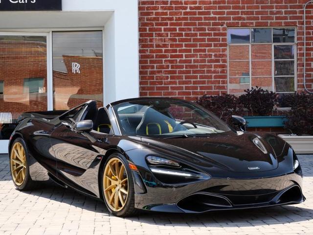 Photo of 2022 Onyx Black McLaren 720S