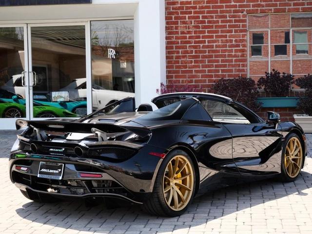 Photo of 2022 Onyx Black McLaren 720S