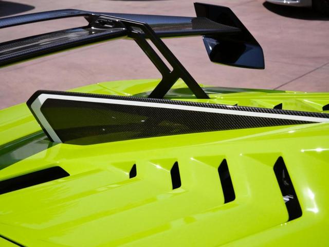 Photo of 2023 Verde Scandal Lamborghini Huracan STO