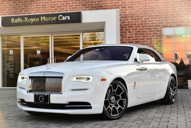 Photo of 2019 Arctic White Rolls-Royce Dawn