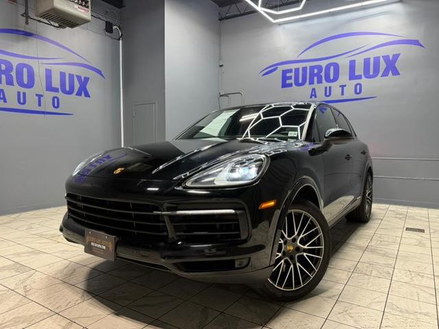 Photo of 2022 Black Porsche Cayenne