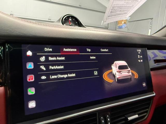 Photo of 2022 Black Porsche Cayenne