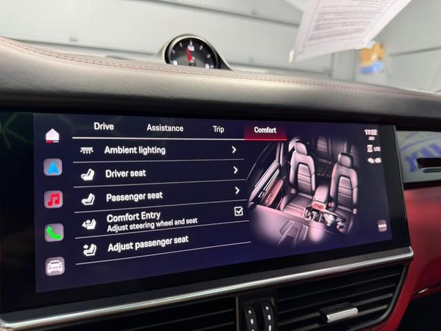 Photo of 2022 Black Porsche Cayenne