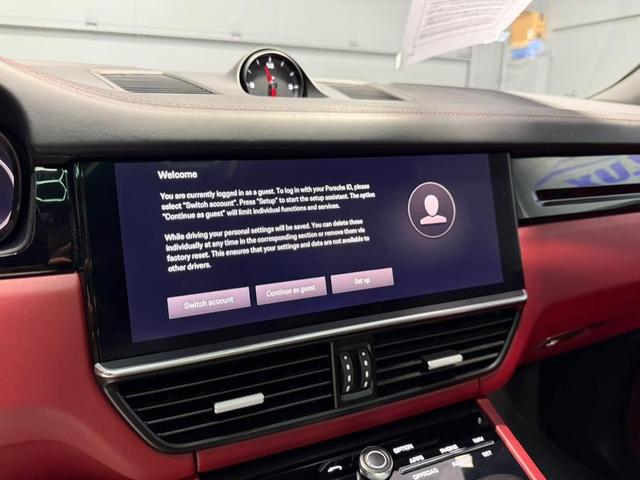 Photo of 2022 Black Porsche Cayenne