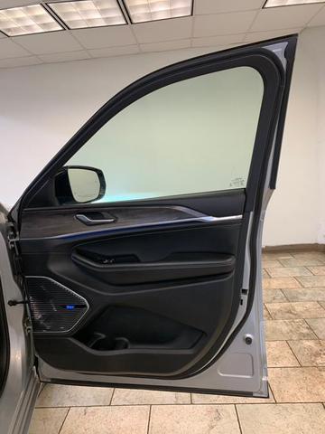 Photo of 2021 Silver Zynith Jeep Grand Cherokee L