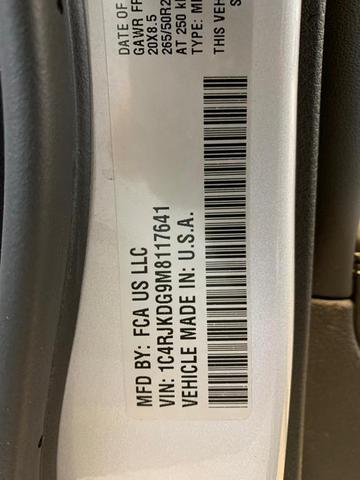 Photo of 2021 Silver Zynith Jeep Grand Cherokee L