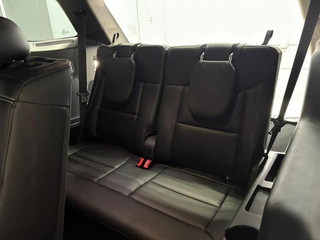 Photo of 2021 Agate Black Metallic Ford Explorer