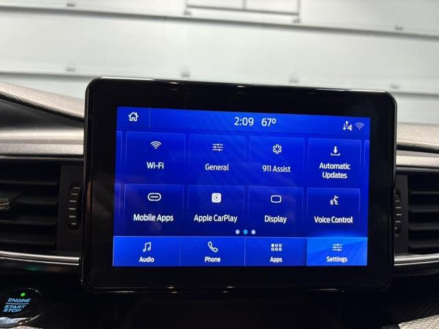 Photo of 2021 Agate Black Metallic Ford Explorer