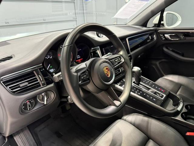 Photo of 2022 Carrara White Metallic Porsche Macan