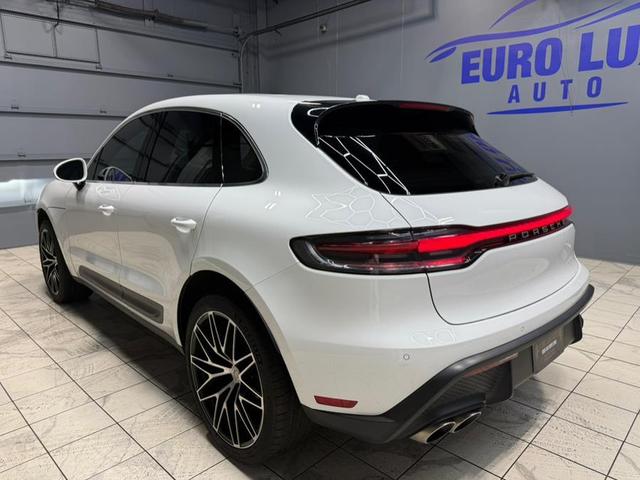 Photo of 2022 Carrara White Metallic Porsche Macan