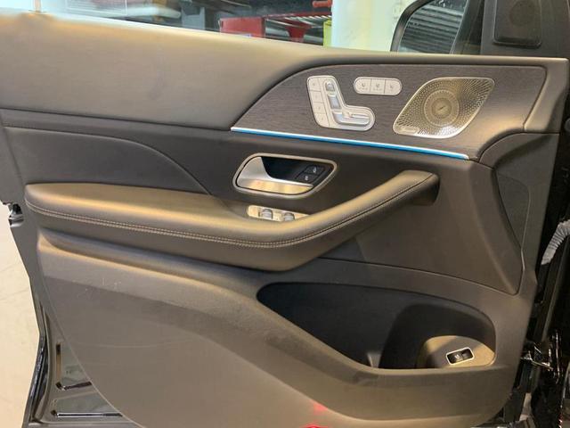Photo of 2022 Black Mercedes-Benz GLS 450