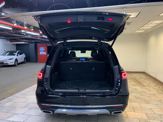 Photo of 2022 Black Mercedes-Benz GLS 450