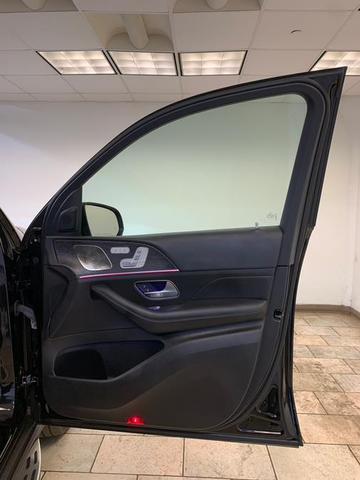 Photo of 2022 Black Mercedes-Benz GLS 450