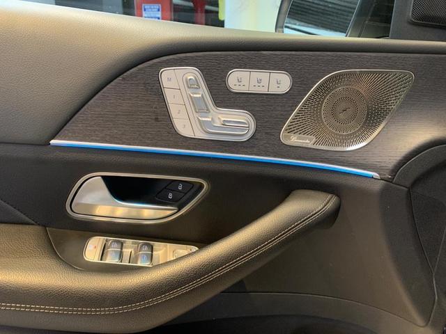 Photo of 2022 Black Mercedes-Benz GLS 450