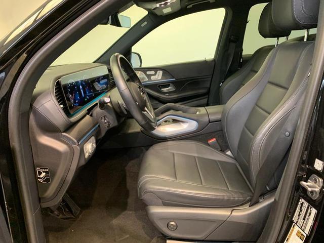 Photo of 2022 Black Mercedes-Benz GLS 450