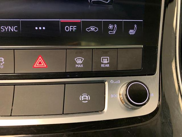 Photo of 2022 Mythos Black Metallic Audi Q7