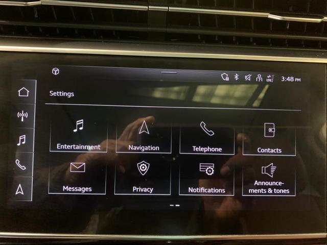 Photo of 2022 Mythos Black Metallic Audi Q7