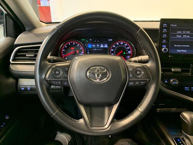 Photo of 2021 Midnight Black Metallic Toyota Camry