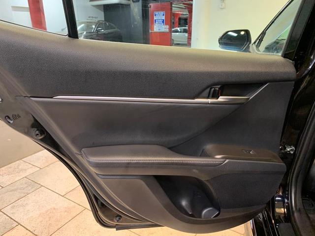 Photo of 2021 Midnight Black Metallic Toyota Camry