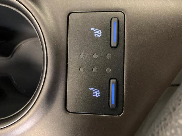 Photo of 2021 Midnight Black Metallic Toyota Camry