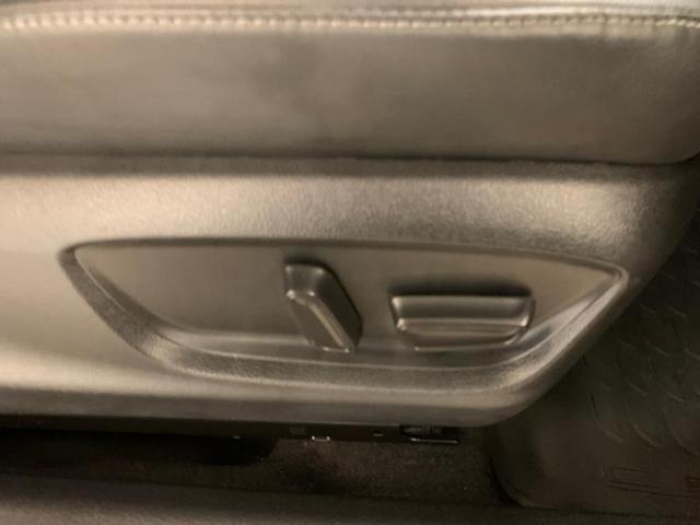 Photo of 2021 Midnight Black Metallic Toyota Camry