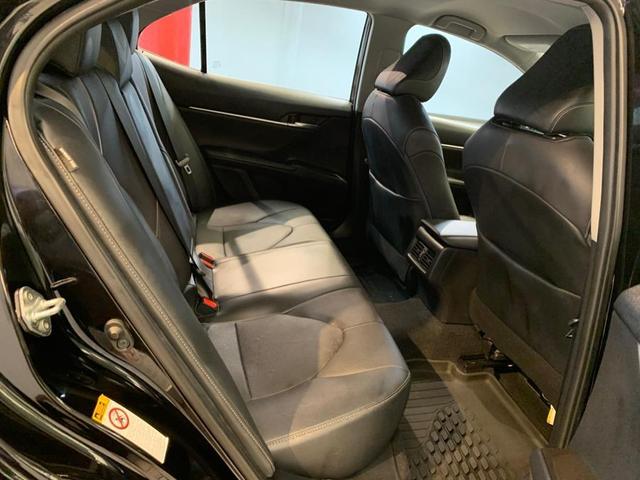 Photo of 2021 Midnight Black Metallic Toyota Camry
