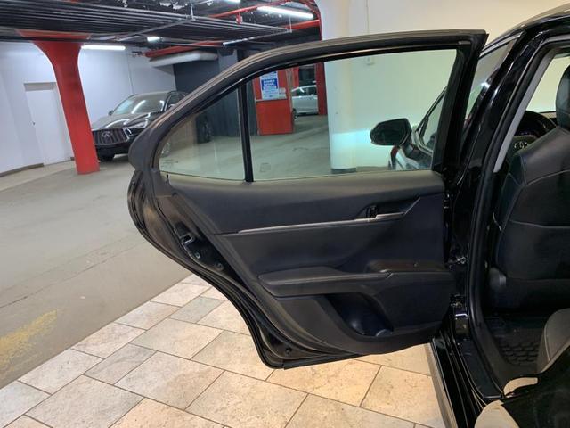 Photo of 2021 Midnight Black Metallic Toyota Camry