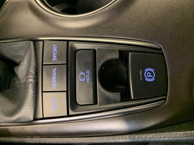 Photo of 2021 Midnight Black Metallic Toyota Camry