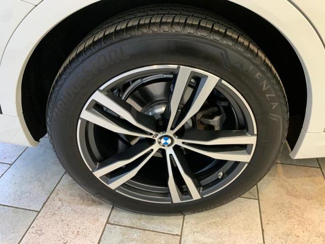 Photo of 2022 Alpine White BMW X7