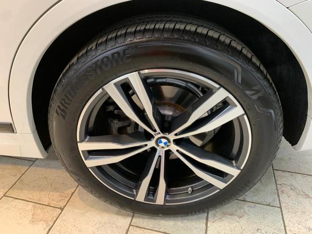 Photo of 2022 Alpine White BMW X7