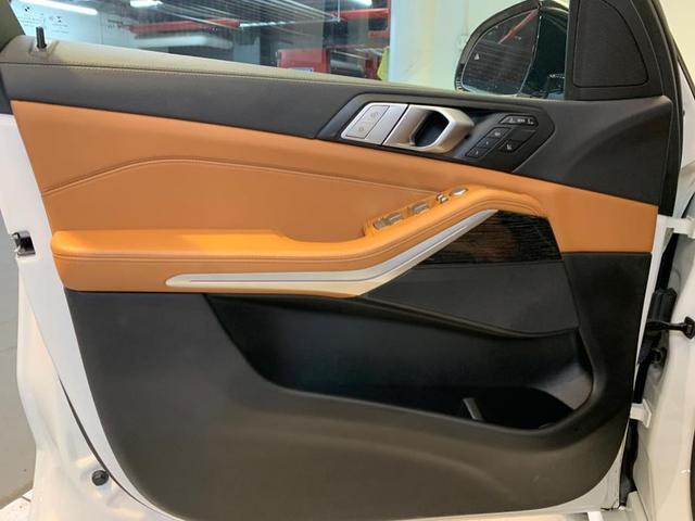 Photo of 2022 Alpine White BMW X7