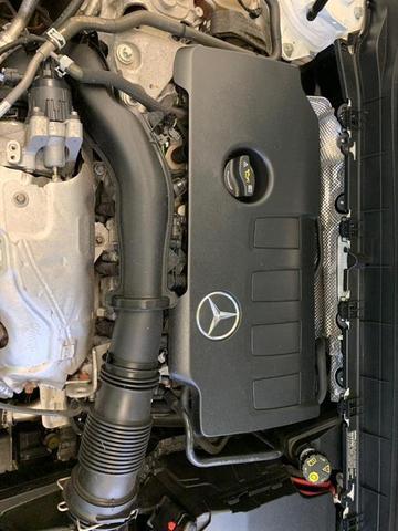 Photo of 2021 Digital White Metallic Mercedes-Benz GLB 250