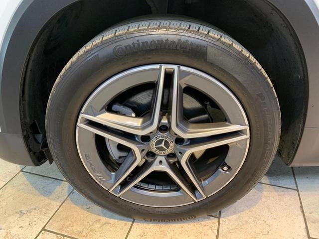Photo of 2021 Digital White Metallic Mercedes-Benz GLB 250
