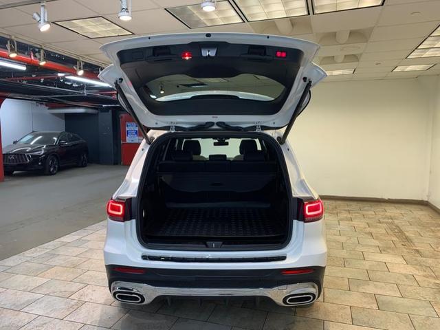Photo of 2021 Digital White Metallic Mercedes-Benz GLB 250