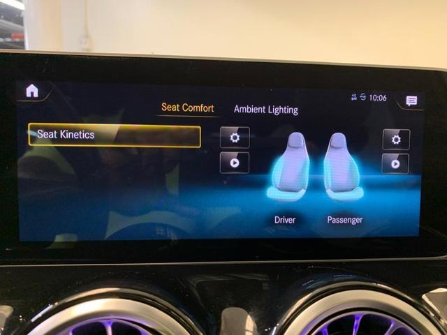 Photo of 2021 Digital White Metallic Mercedes-Benz GLB 250