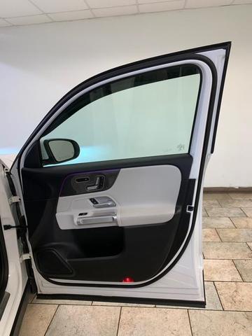 Photo of 2021 Digital White Metallic Mercedes-Benz GLB 250