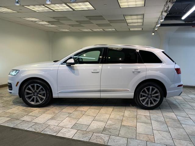 Photo of 2018 Glacier White Metallic Audi Q7