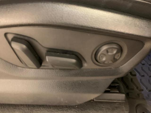 Photo of 2018 Glacier White Metallic Audi Q7