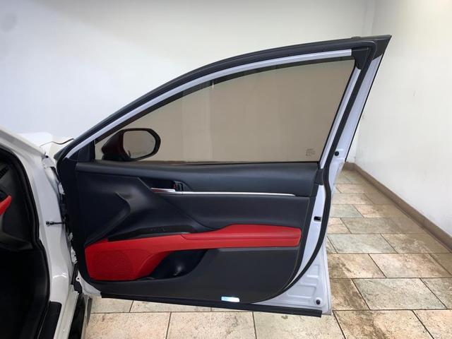 Photo of 2021 Wind Chill Pearl Toyota Camry