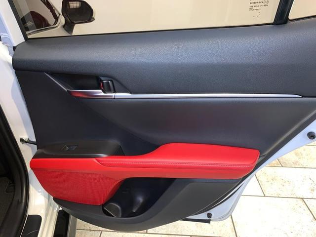 Photo of 2021 Wind Chill Pearl Toyota Camry