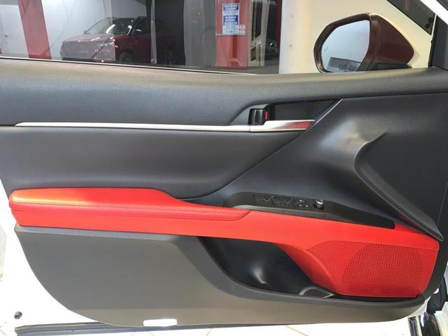Photo of 2021 Wind Chill Pearl Toyota Camry