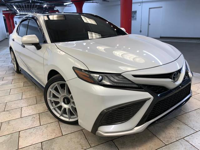 Photo of 2021 Wind Chill Pearl Toyota Camry