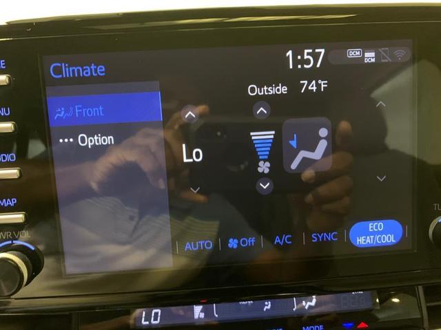 Photo of 2021 Celestial Silver Metallic Toyota Sienna