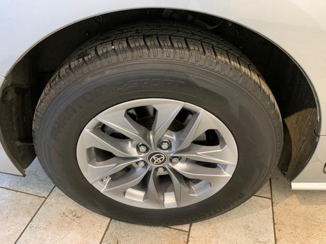 Photo of 2021 Celestial Silver Metallic Toyota Sienna