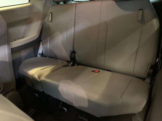 Photo of 2021 Celestial Silver Metallic Toyota Sienna