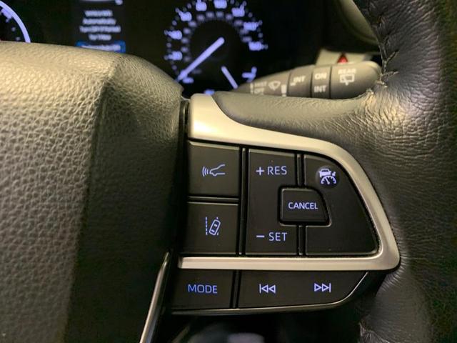 Photo of 2021 Celestial Silver Metallic Toyota Sienna