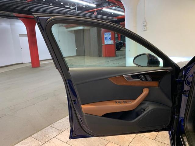 Photo of 2022 Navarra Blue Metallic Audi A4