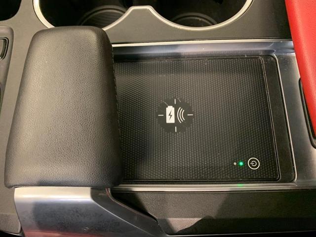 Photo of 2023 Platinum White Pearl Acura MDX