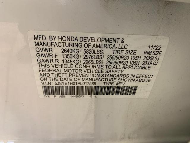 Photo of 2023 Platinum White Pearl Acura MDX